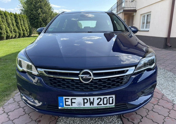 Opel Astra cena 38900 przebieg: 150000, rok produkcji 2016 z Kutno małe 106